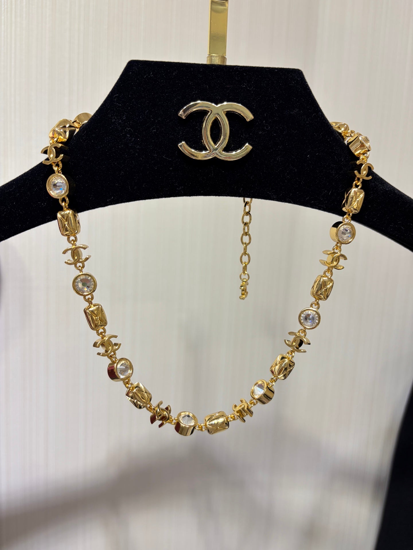 Chanel 2026 Gold Double C Diamond Pattern Crystal Necklace